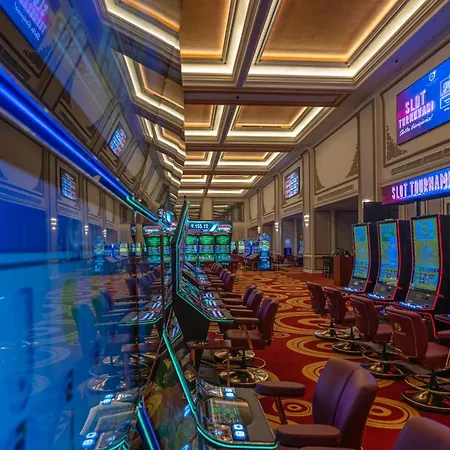 Goldeneye & Casino 5*