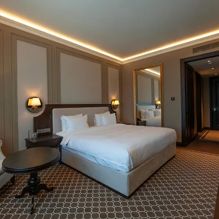 Goldeneye & Casino 酒店