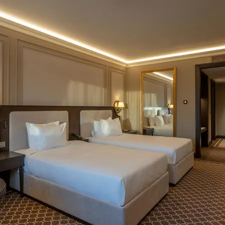 Hotel Goldeneye & Casino