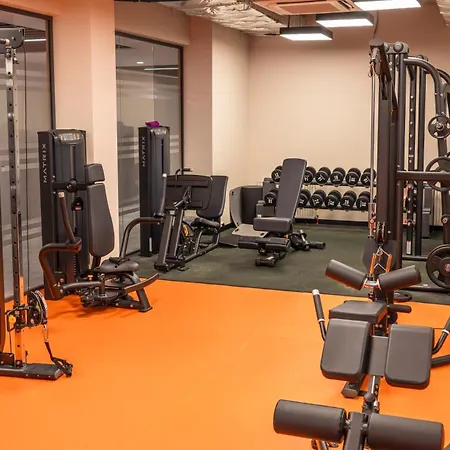 Goldeneye & Casino 5*