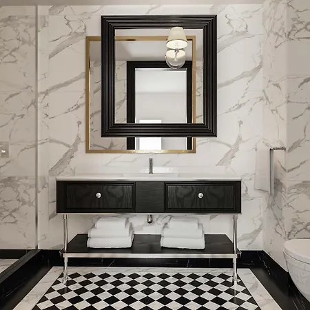 Goldeneye & Casino Hotel 5*