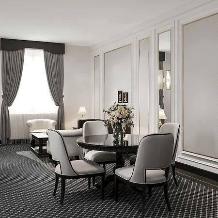 Hotel Goldeneye & Casino 5*